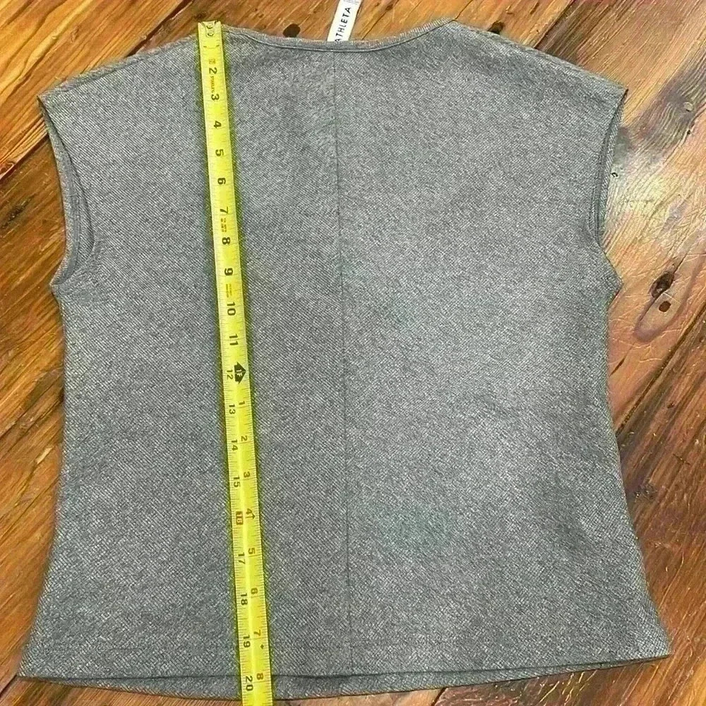 Athleta Gray Bayview Faux Wrap Front Stretch Shirt Size Small - Picture 5 of 5